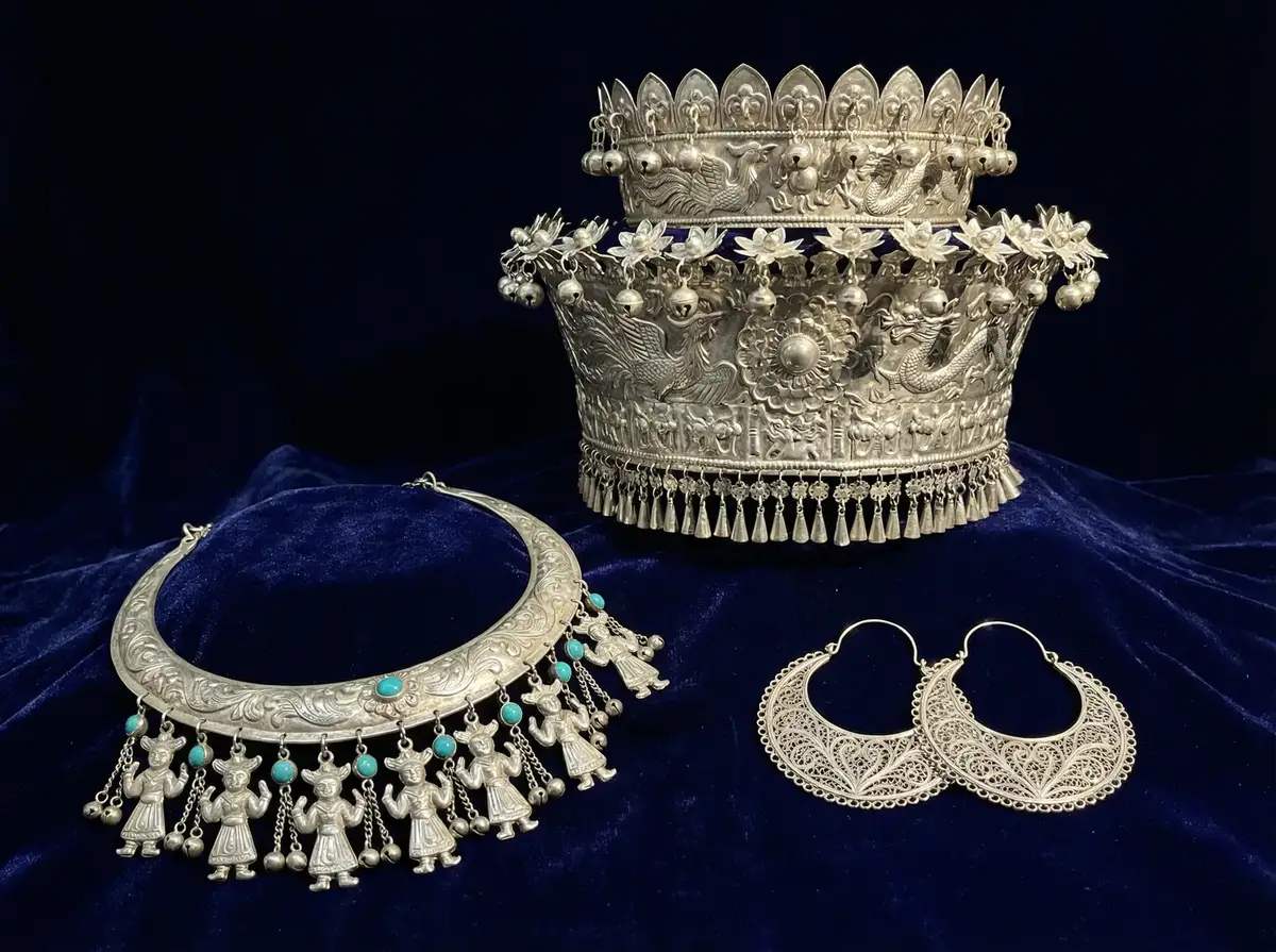 银饰锻造赏析 - 少妇视频 在线教学